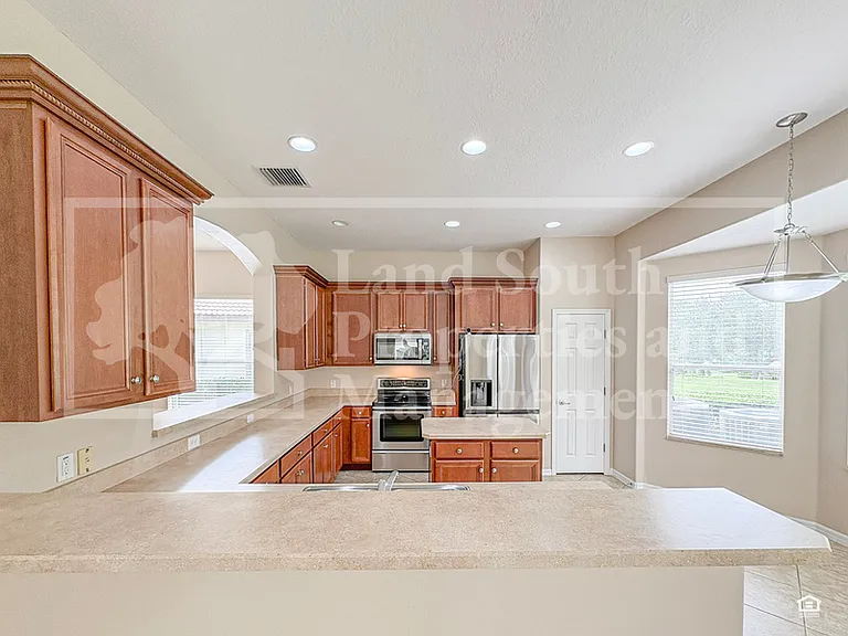 1762 Altavista Cir — Photo 17