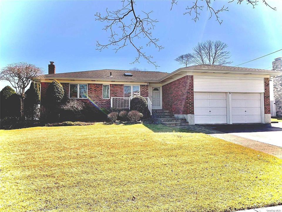 1st image of 5 Schuyler Dr