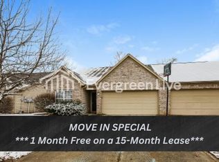 2004 Lisa Walk Dr, Indianapolis, IN 46227