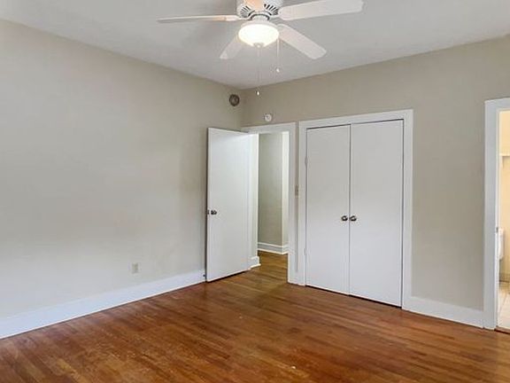 2nd image of 9 Hickory Hl