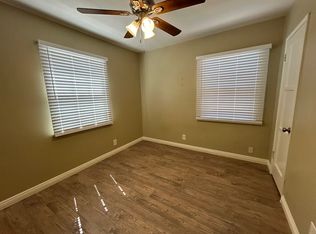 6624 Newcastle Ave, Reseda, CA 91335