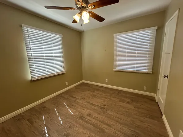 6624 Newcastle Ave, Reseda, CA 91335