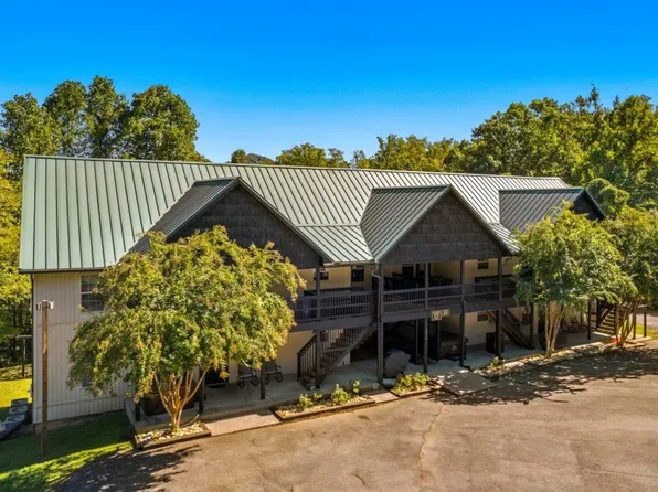 (undisclosed Address), Pigeon Forge, TN 37863