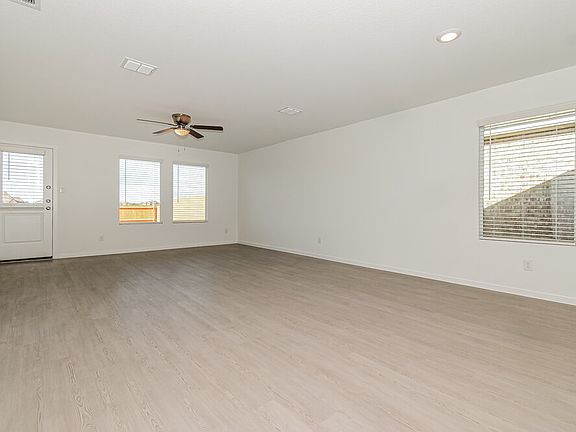 5th image of 1285 Wedgeleaf Ln