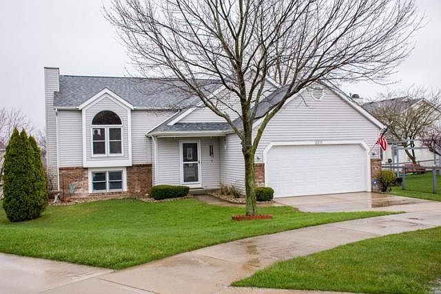 1st image of 2211 Hidden Oaks Ct
