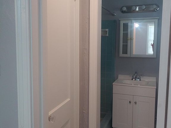 5th image of 2955 Coral Ct