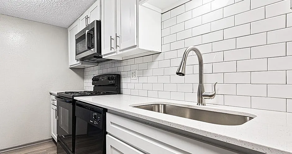 Cutter's Point Apartment Homes — Photo 3