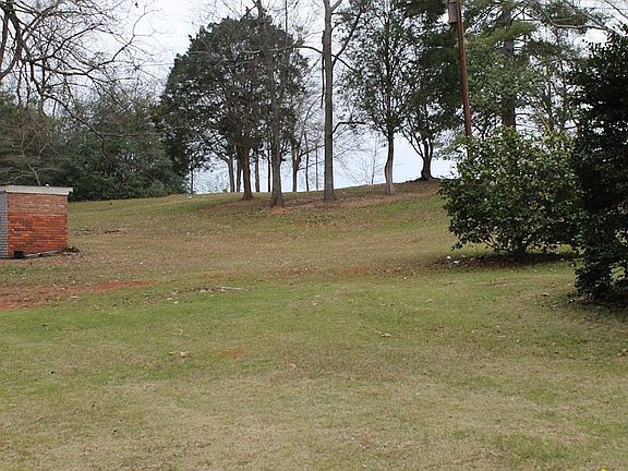 2nd image of 1064 Brookhaven Dr