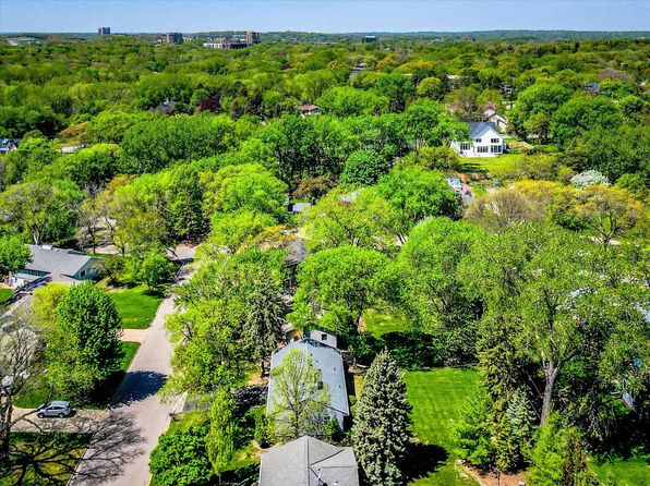 5900 Grove St, Edina, MN 55436