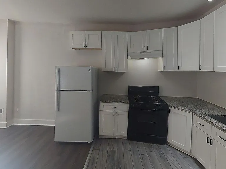 2230 E Clearfield St — Photo 22