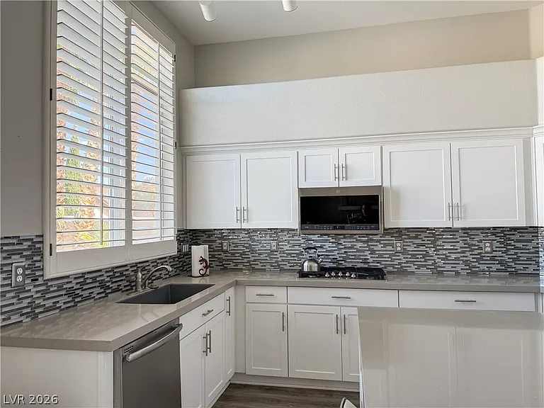 2012 Scarlet Rose Dr — Photo 17