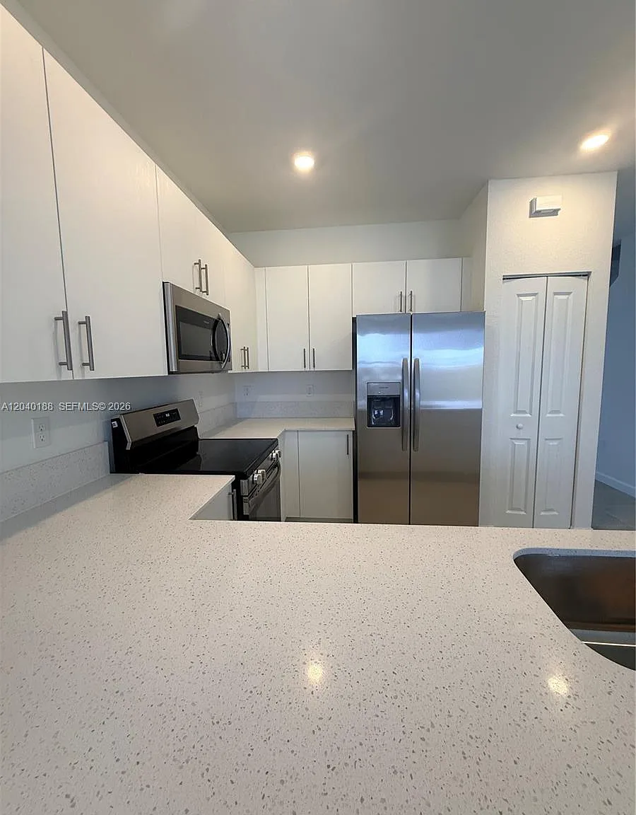17950 SW 357th Ter — Photo 4