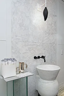 Sold by BLU Real Estate | media 11