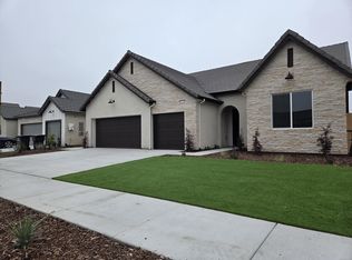 5006 W Oakridge Court #Syc 76, Visalia, CA 93291