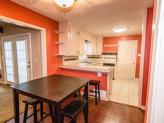 Eat in Kitchen