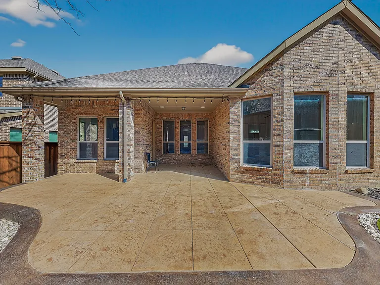 6819 Saint Francis Ct — Photo 37