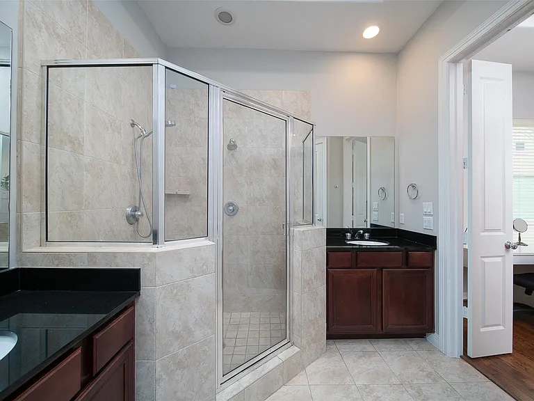 3848 Center St — Photo 26