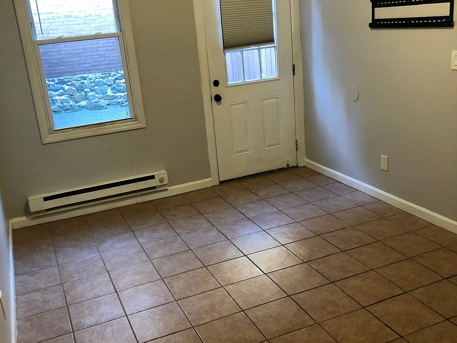 994 McLean Ave — Photo 2