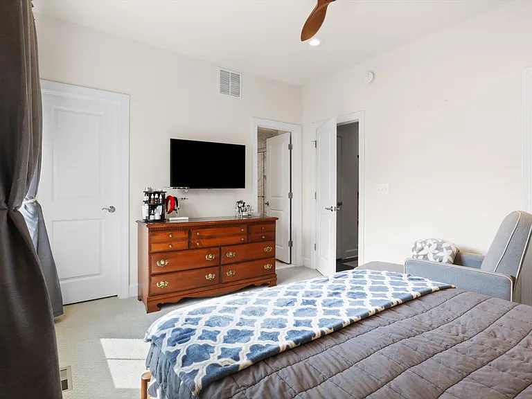 3702 Ambrose Hills Rd — Photo 25