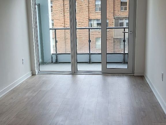 5th image of 121 Lower Sherbourne St E #471