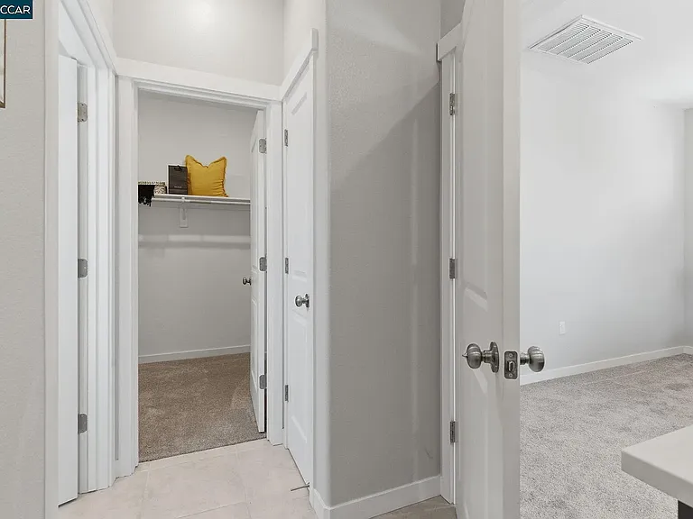 49 E Funderburg Blvd — Photo 13