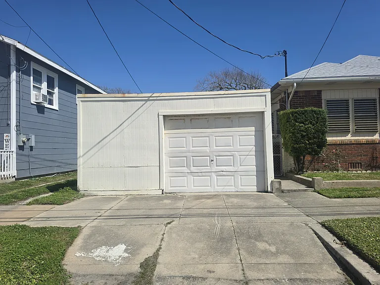 3828 Avenue S 1/2 — Photo 25