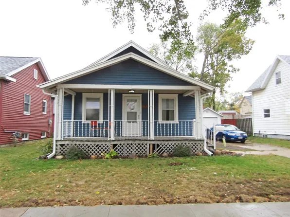 1753 E Ave NE, Cedar Rapids, IA 52402