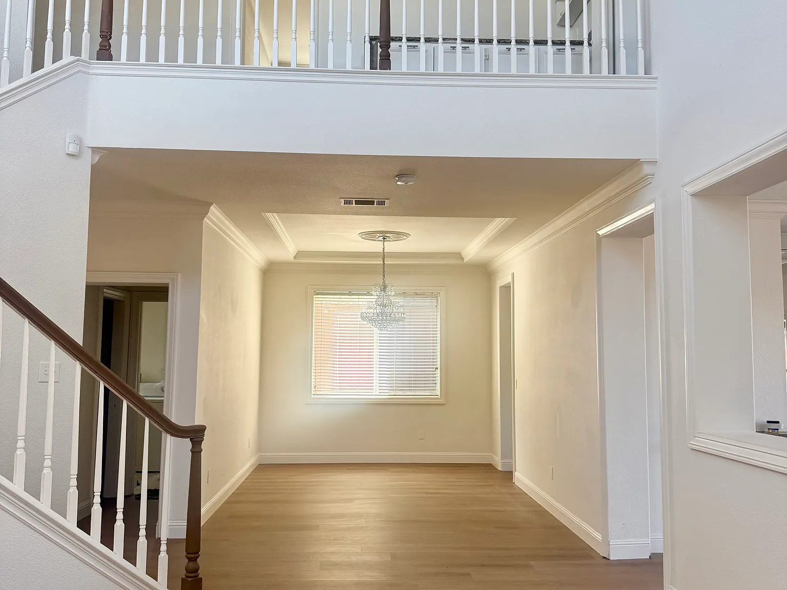 5 bed, 2514 sqft, $3,990 — Photo 3