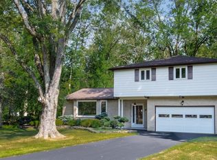 1485 Huth Rd, Grand Island, NY 14072