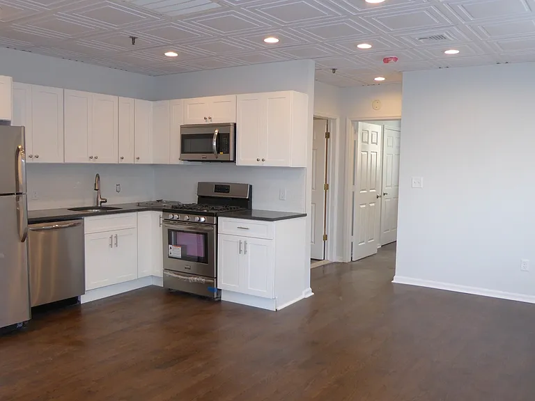 331 Bloomfield Ave — Photo 18