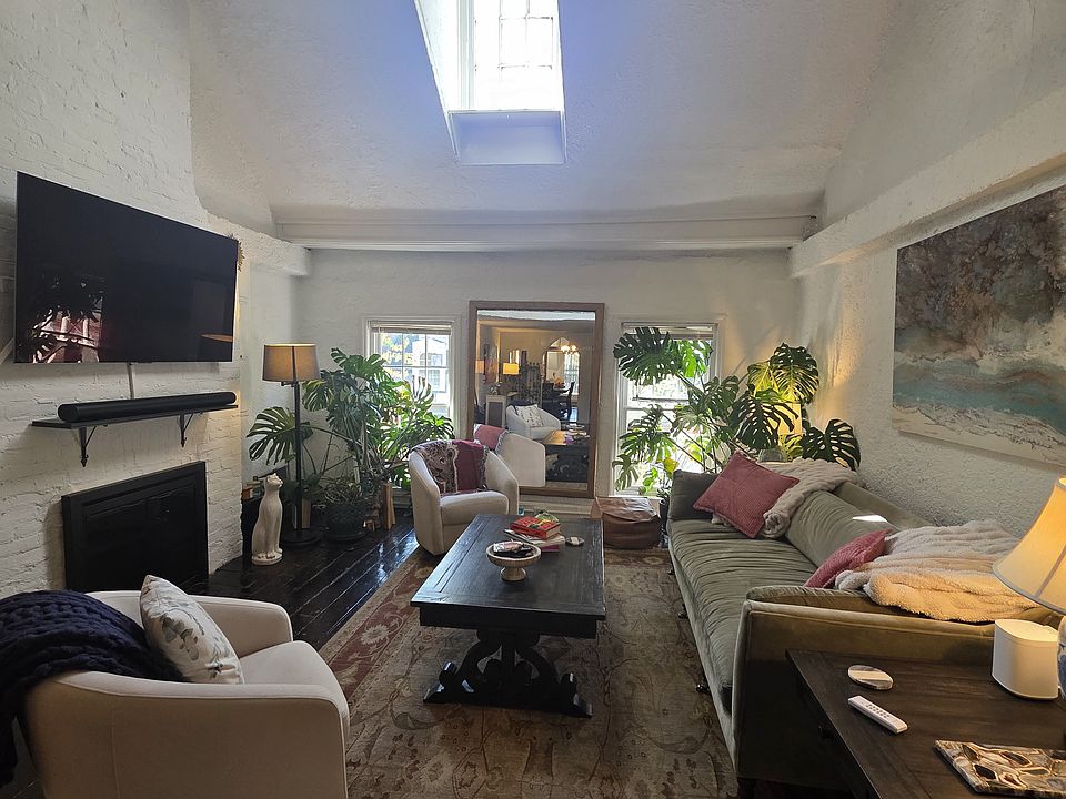 1st image of 325 S Camac St #2/3