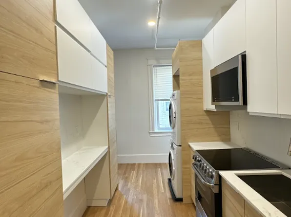 1024 Commonwealth Ave #206, Boston, MA 02215