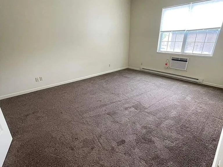 327 S 8th St #330 — Photo 6