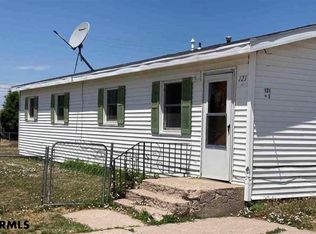 121 Elm Creek St, Kimball, NE 69145