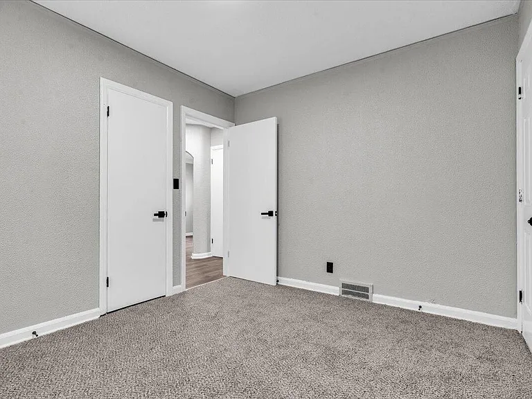 16639 Ward St — Photo 12
