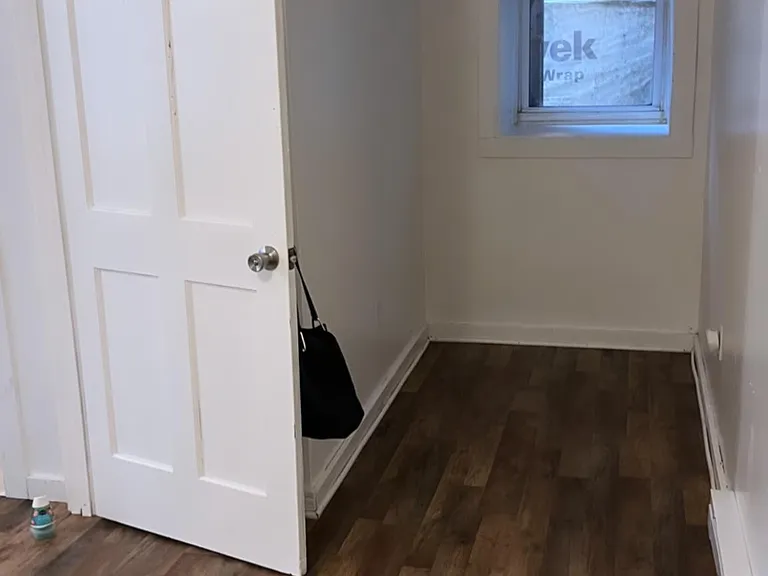 21 Franklin St #7 — Photo 7