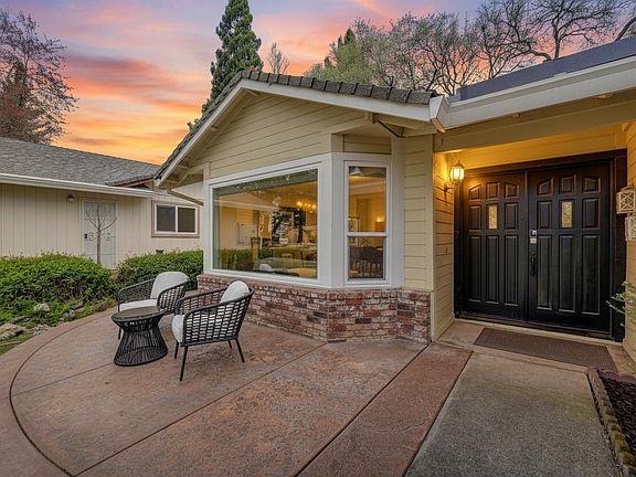 4th image of 2901 Cambridge Rd