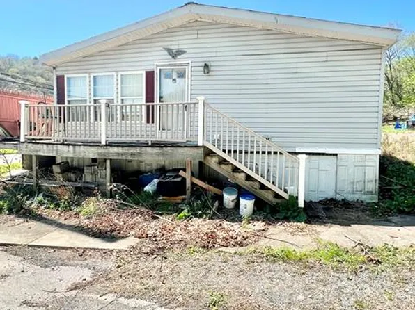 55 Chestnut St, Driftwood, PA 15832