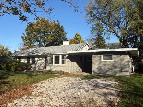 2565 Carmel St, Ann Arbor, MI 48104
