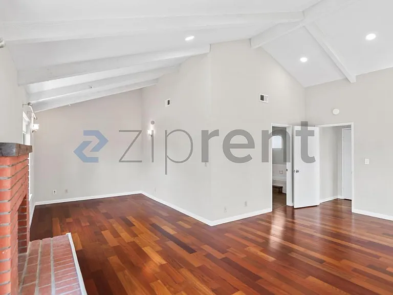 577 Manet Ter — Photo 24