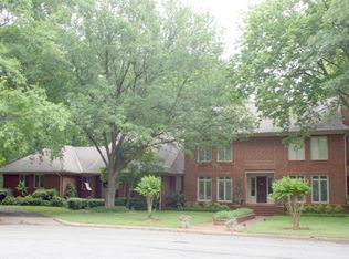 104 Spring Valley Ct, Dothan, AL 36303