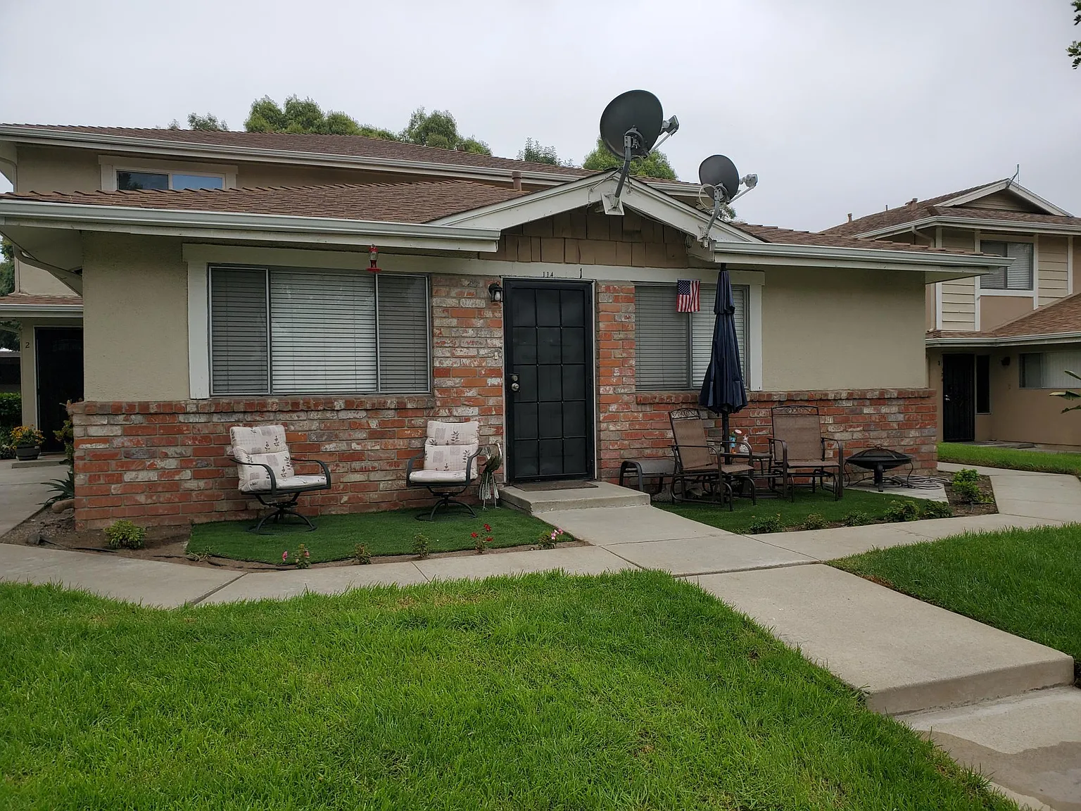 2 bed, 810 sqft, $2,350 — Photo 1