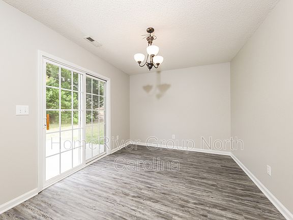 5th image of 108 Sydney Ct