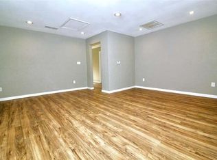 2112 Andover St, Fort Worth, TX 76114