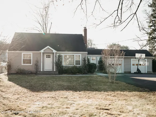 586 Colts Neck Road, Freehold, NJ 07728