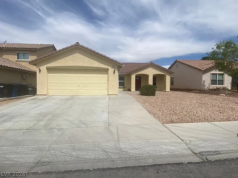 4032 Coburn St — Photo 2