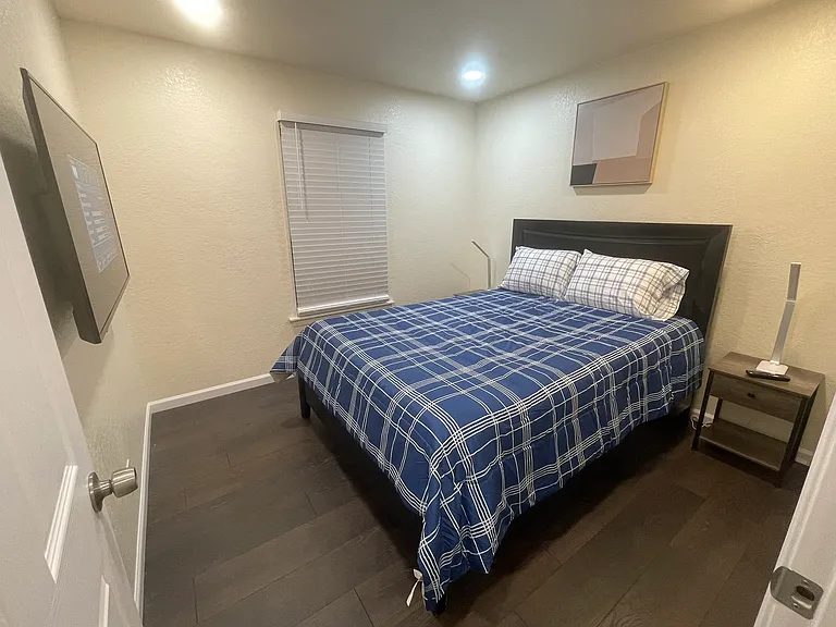 6807 Bender Dr — Photo 33