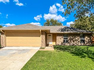 302 Memorial Dr, Wylie, TX 75098