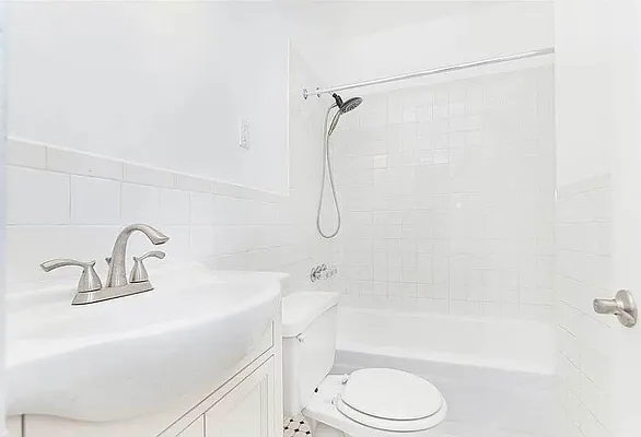 Rented by Compass | media 16