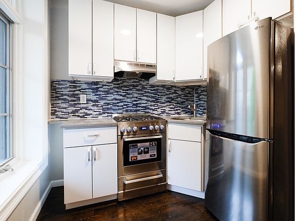 5th image of 237 W 123rd St APT 3